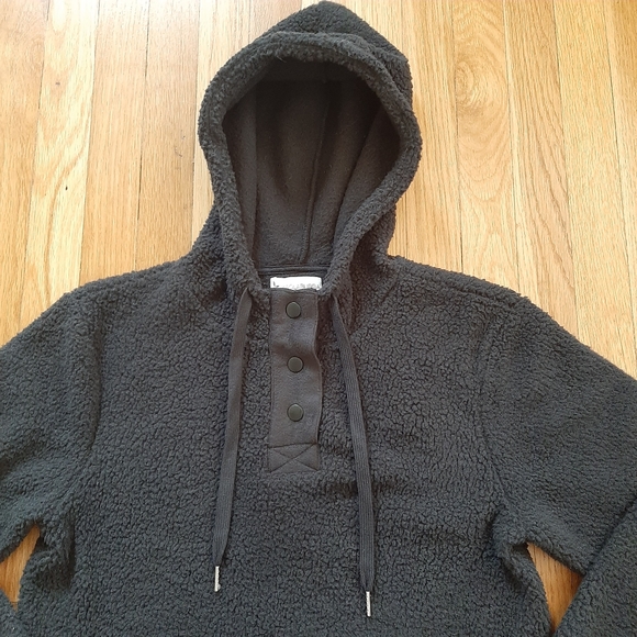 Koolaburra by UGG Hooded Sherpa Fleece Pullover EUC Size XS - Picture 4 of 8